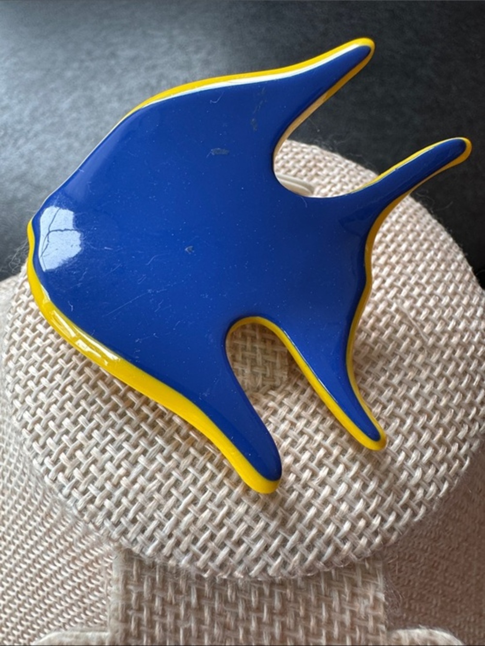 VTG 1991 Avon Tropics Angel Fish Brooch Bin Acrylic 90s Fashion Accessory